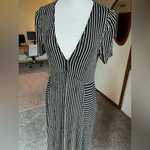 🖤Pull&Bear V-Neck A-Line Knit Maxi Dress🖤